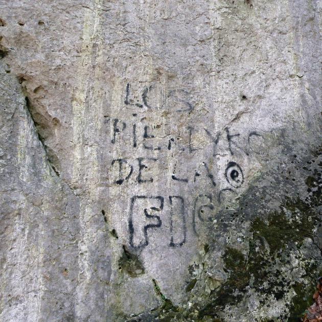 Czyste Skały - usuwanie graffiti ze ścian skalnych