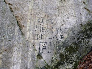 Czyste Skały - usuwanie graffiti ze ścian skalnych Czyste Skały - usuwanie graffiti ze ścian skalnych